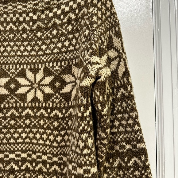 Men’s Wool Olive Green/ Brown G.H. Bass Chunky Snowflake Sweater. Rolled Collar. - Picture 10 of 10